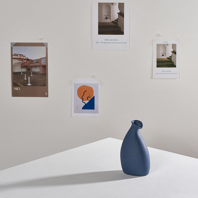 Blue Ceramic Artistic Vases: Illuminate the Aesthetics of Your Space 💙