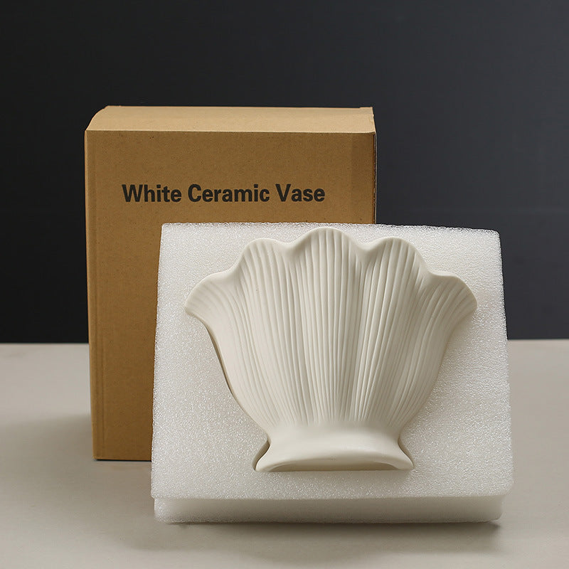 White Shell - Shaped Ceramic Vases: Decorate Your Home with Romance 🤍