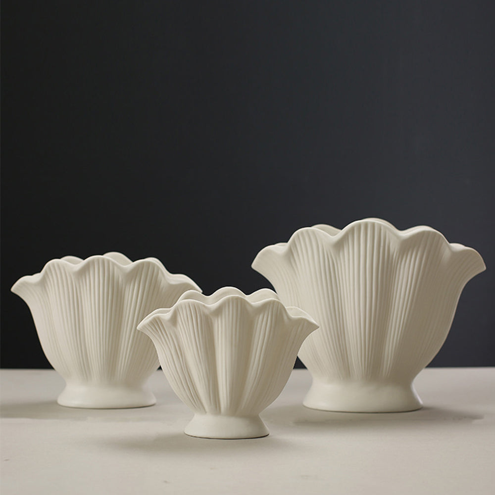 White Shell - Shaped Ceramic Vases: Decorate Your Home with Romance 🤍