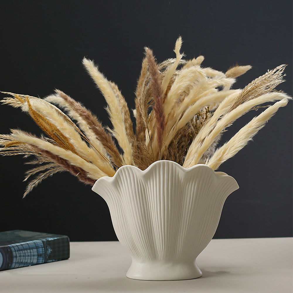 White Shell - Shaped Ceramic Vases: Decorate Your Home with Romance 🤍