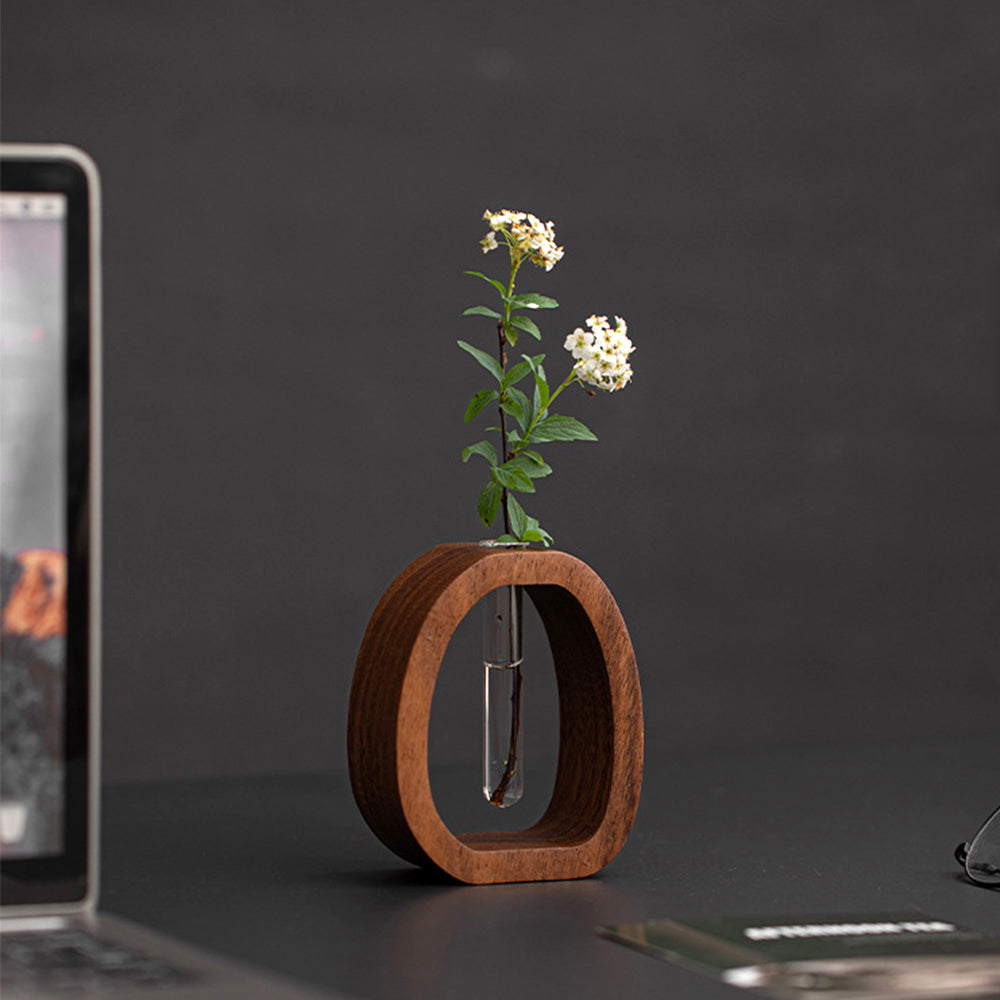 Creative Wooden and Glass Vase: Encounter the Beauty of Nature 🌱